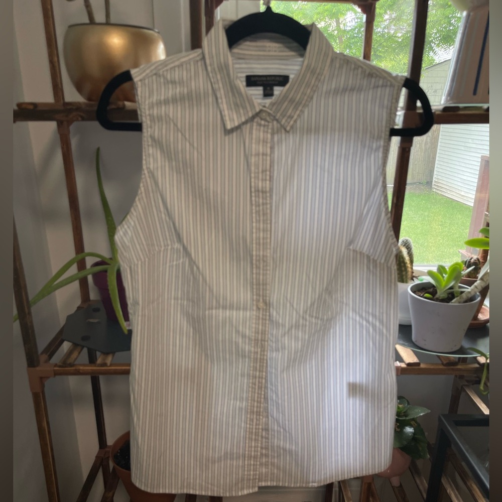 Banana Republic Sleeveless Top